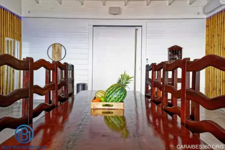 Villa avec piscine privée, vue mer et montagne au Carbet : photo 25