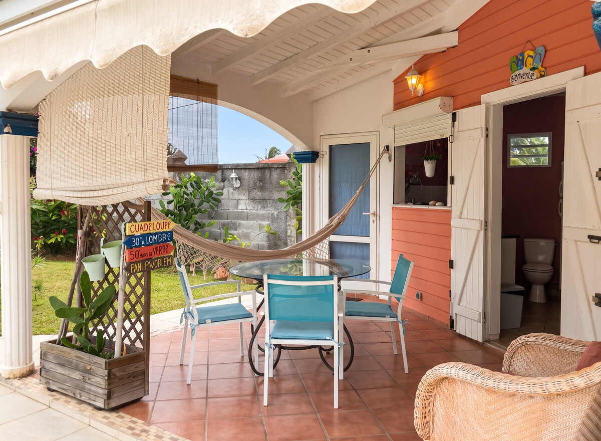 Studio cosy aux Abymes avec piscine partagée et jardin - Photo 2