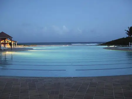 Location appartement à Saint François, Studio Confort Anse Des Rochers 27m² Piscine