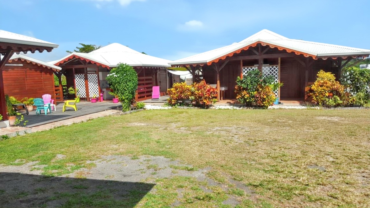 Bungalow 36 m² avec jardin clos et piste de pétanque - Photo 7