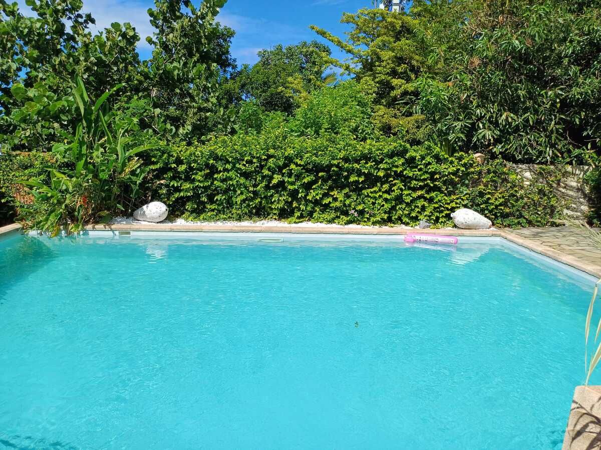 Maison 5 chambres piscine & jacuzzi à Saint-Pierre - Photo 1