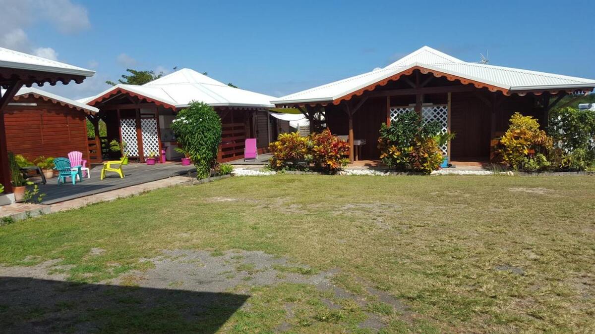 Bungalow 3 pers. à Saint-François, jardin clos et terrasse - Photo 1