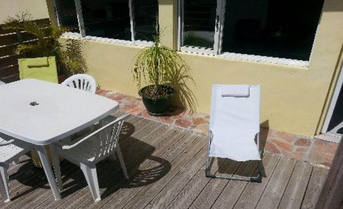 Maison 2 chambres à Rivière-Salée, vue montagne & jardin - Photo 9