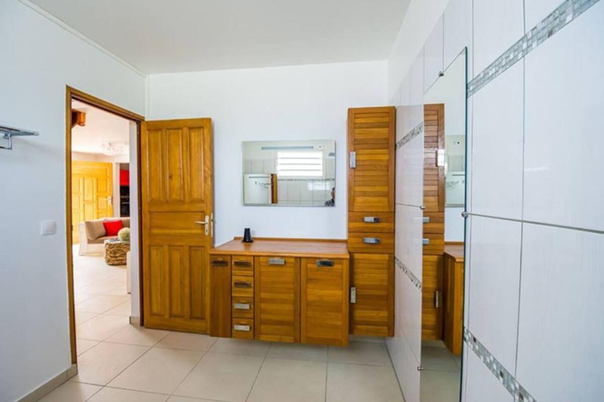 Maison 8 personnes avec piscine et jacuzzi à Anse-Bertrand - Photo 20