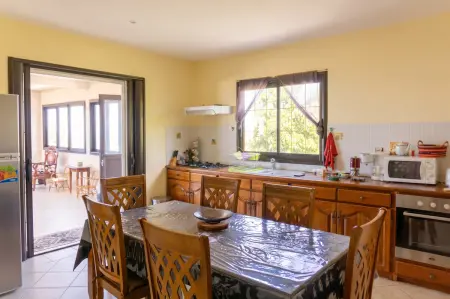 Appartement 3 chambres vue mer et montagne, jardin clos, Petite Île : photo 10