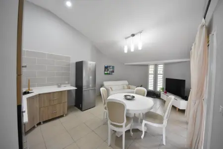 Maison de charme à Sainte-Anne avec piscine partagée - Photo 12