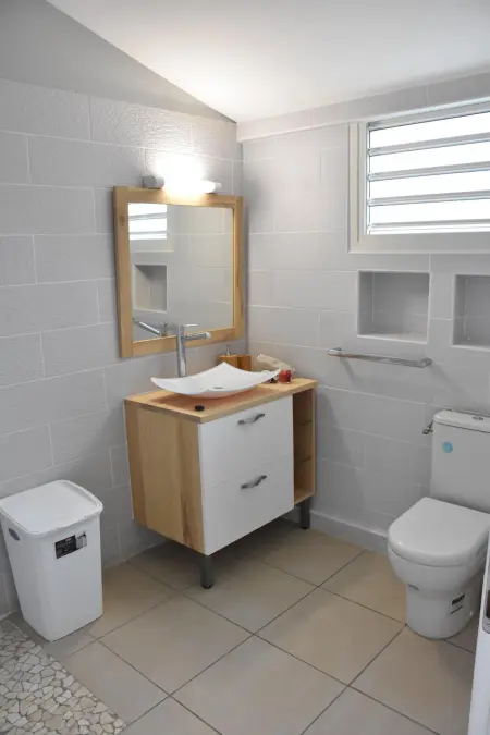 Maison de charme à Sainte-Anne avec piscine partagée - Photo 18