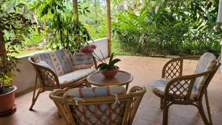 Location appartement à Sainte Rose, Appartement charmant à Sainte-Rose - 70m² avec terrasse