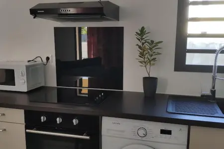 Appartement 44 m² avec jardin clôturé et vue montagne à Saint-Pierre : photo 3