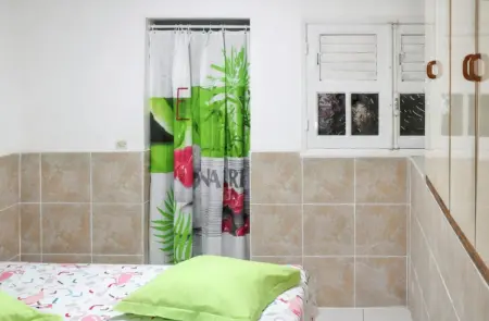 Appartement avec vue montagne et jardin au Gosier, Guadeloupe : photo 5