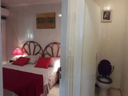 Charmant bungalow à Bouillante avec vue sur la mer - Photo 12