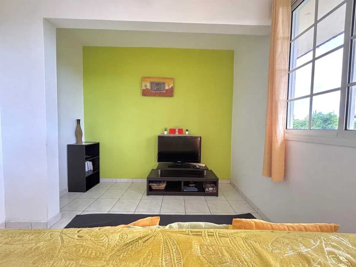 Maison 75 m² avec jardin clos et terrasse à Sainte-Anne - Photo 6