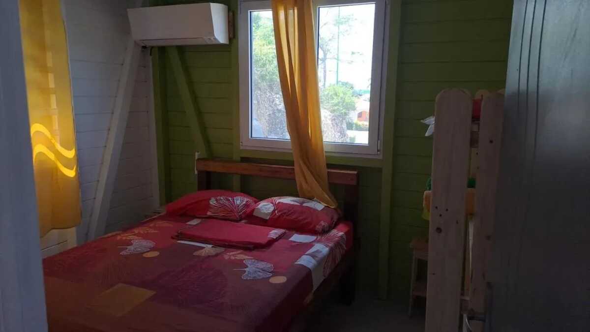 Bungalow 6 pers. Anse-Bertrand, vue mer et terrasse - Photo 8