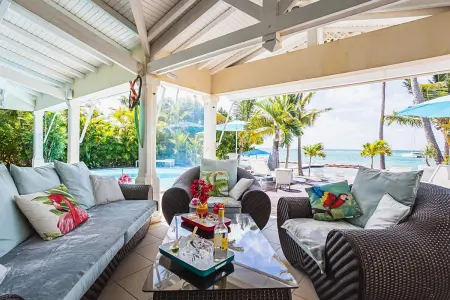 Villa de luxe à Saint-François avec piscine privée et vue mer. - Photo 3
