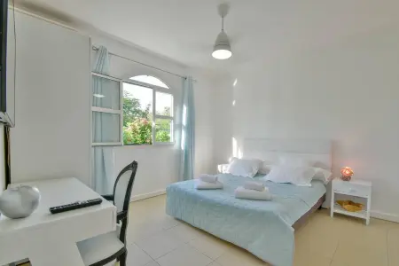 Villa de luxe à Saint-François avec piscine privée et vue mer. - Photo 7