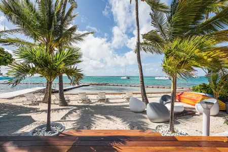 Villa de luxe à Saint-François avec piscine privée et vue mer. - Photo 14