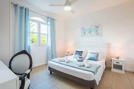 Villa de luxe à Saint-François avec piscine privée et vue mer. - Photo 18