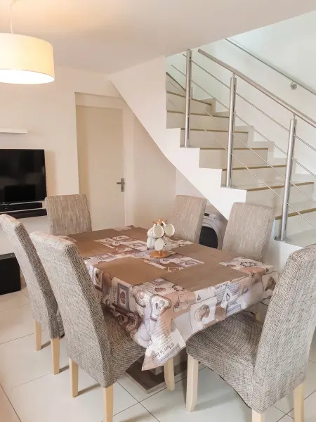 Appartement vue mer et terrasse au Tampon, 2 chambres, 51 m² : photo 2