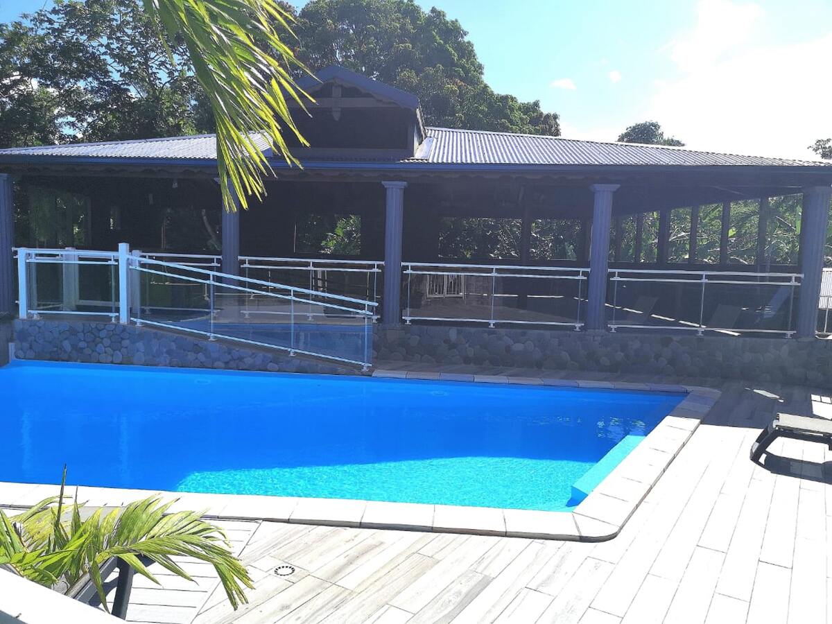 Appartement 97 m² piscine et jacuzzi à Lamentin - Photo 3