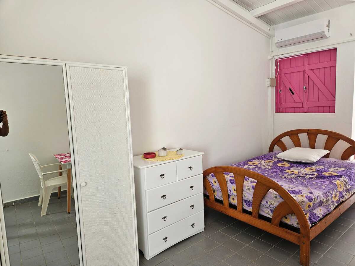 Bungalow 61 m² au Moule avec terrasse, jardin et barbecue - Photo 2