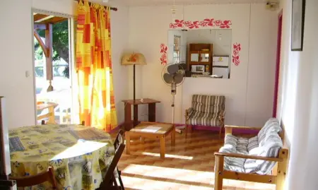Maison avec piscine partagée et jardin clos à Sainte-Luce, Martinique : photo 3