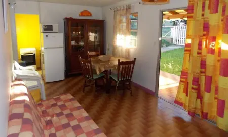 Maison avec piscine partagée et jardin clos à Sainte-Luce, Martinique : photo 4