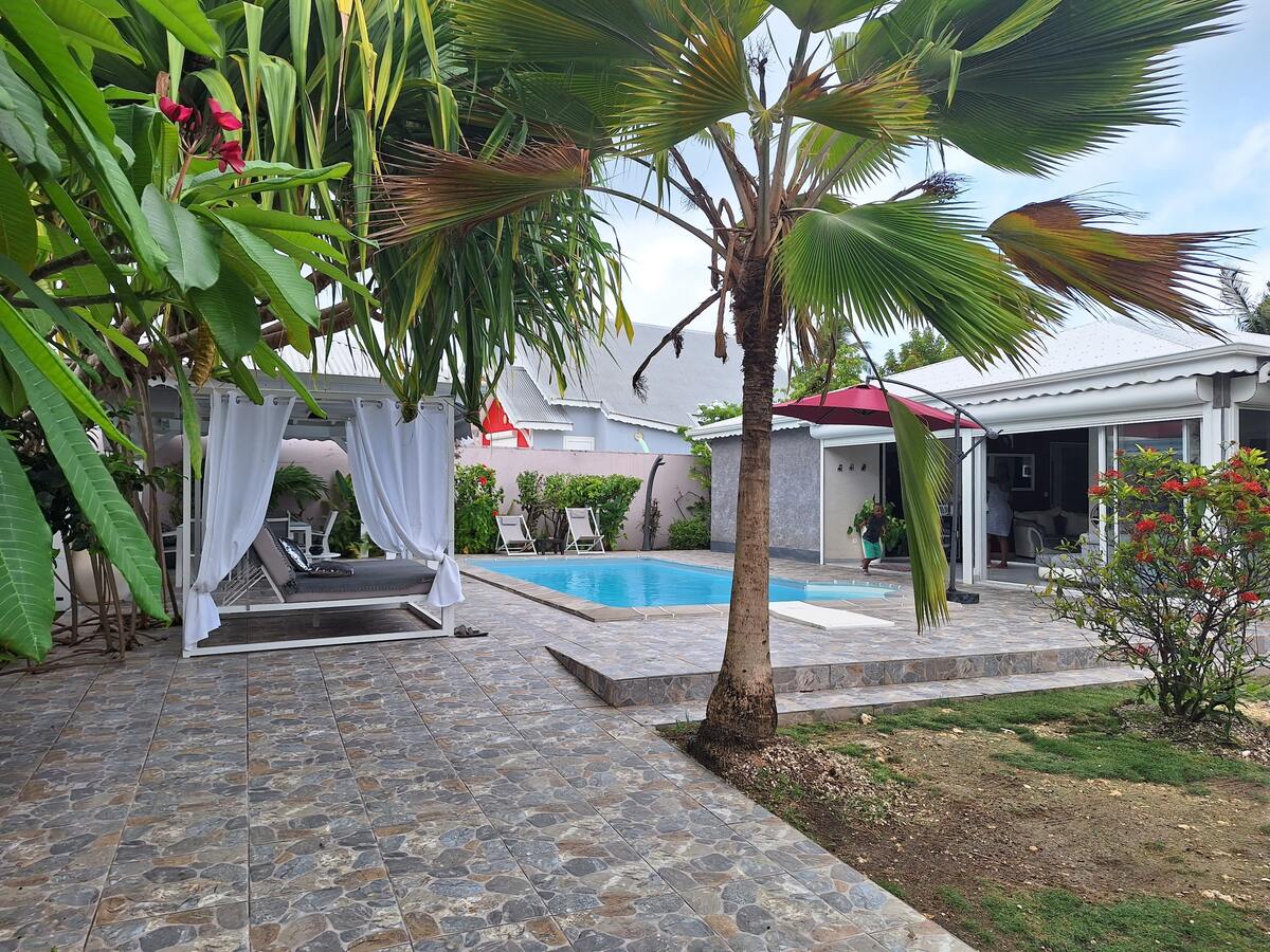 Villa 6 pers. Sainte-Anne : piscine privée & terrasse - Photo 1