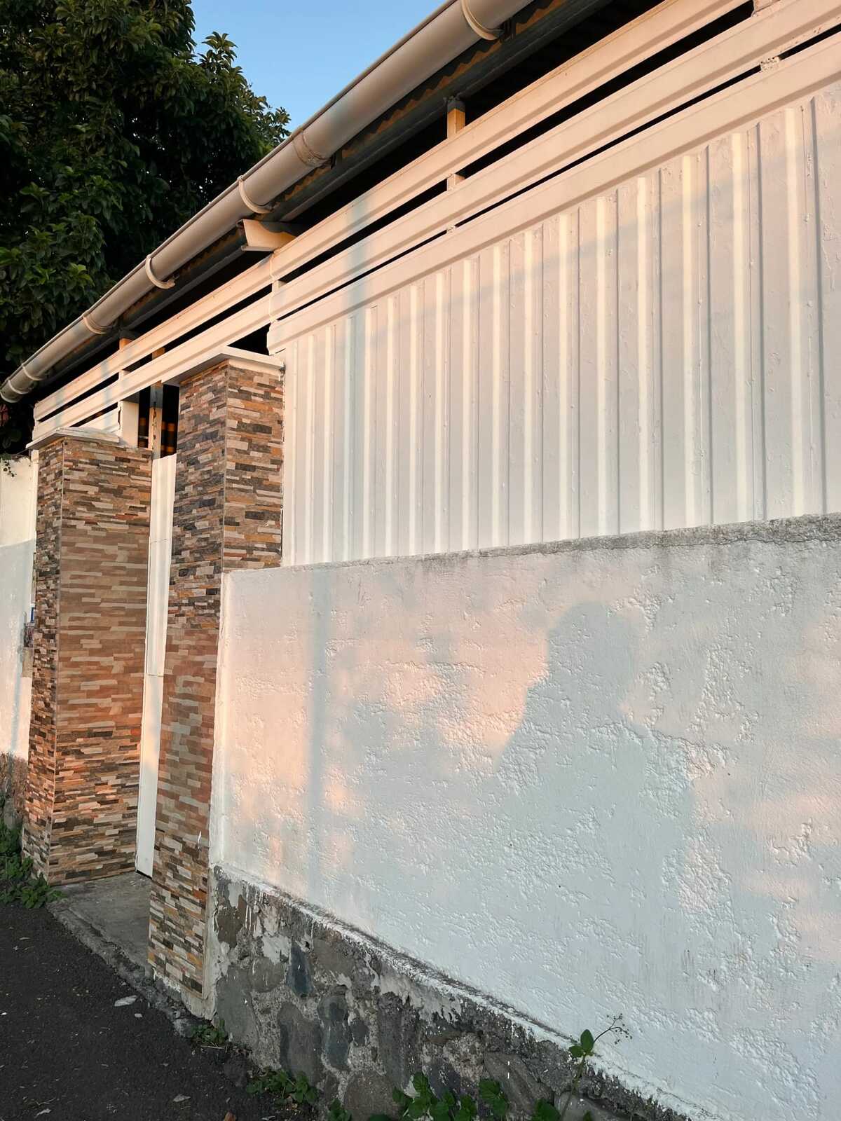 Studio 50 m² avec jardin clos à Saint-Pierre - Photo 31