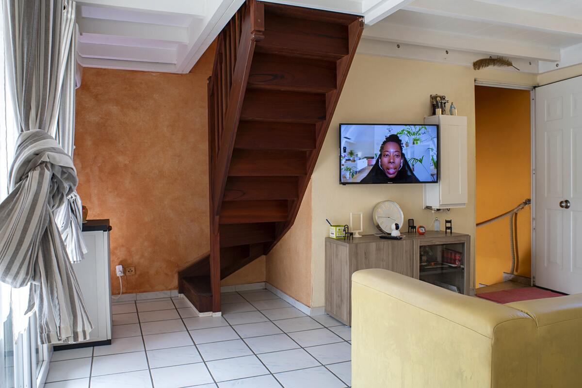Appartement 50 m² au Moule, 2 chambres avec terrasse vue ville - Photo 2