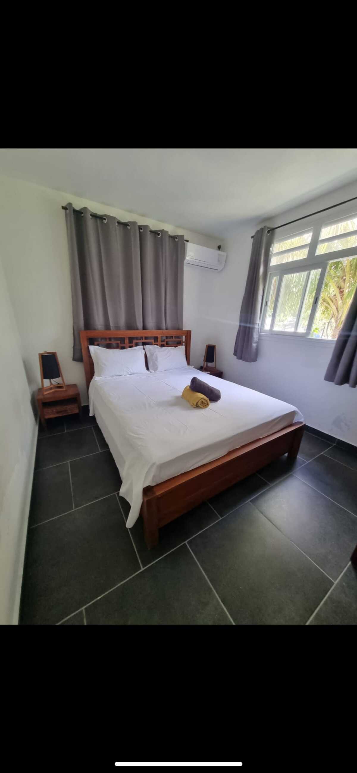Maison 90 m² à Gourbeyre, vue mer et terrasse - Photo 22