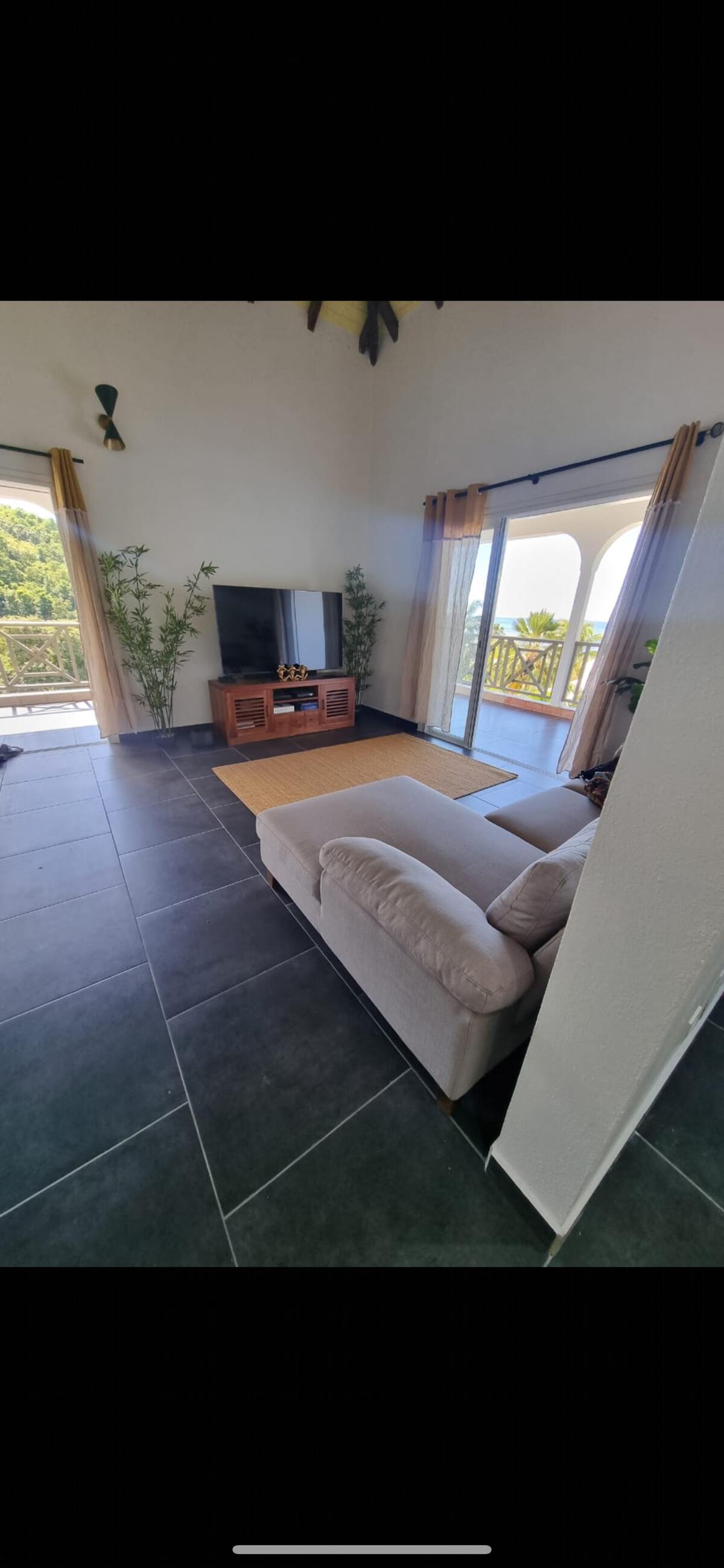 Maison 90 m² à Gourbeyre, vue mer et terrasse - Photo 23