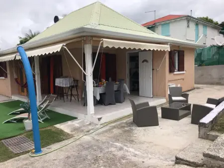 Villa enchanteur à Sainte-Anne avec jardin et piscine privée - Photo 14