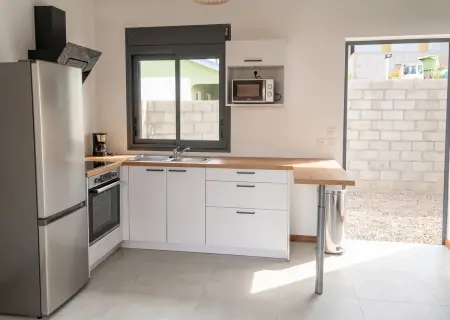 Maison 40 m² avec parking privé à Ravine des Cabris, Saint-Pierre : photo 4