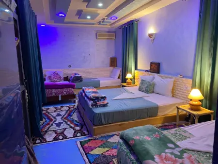 Villa avec piscine privée à Aït Ben Haddou, 6 chambres pour 16 pers. : photo 4