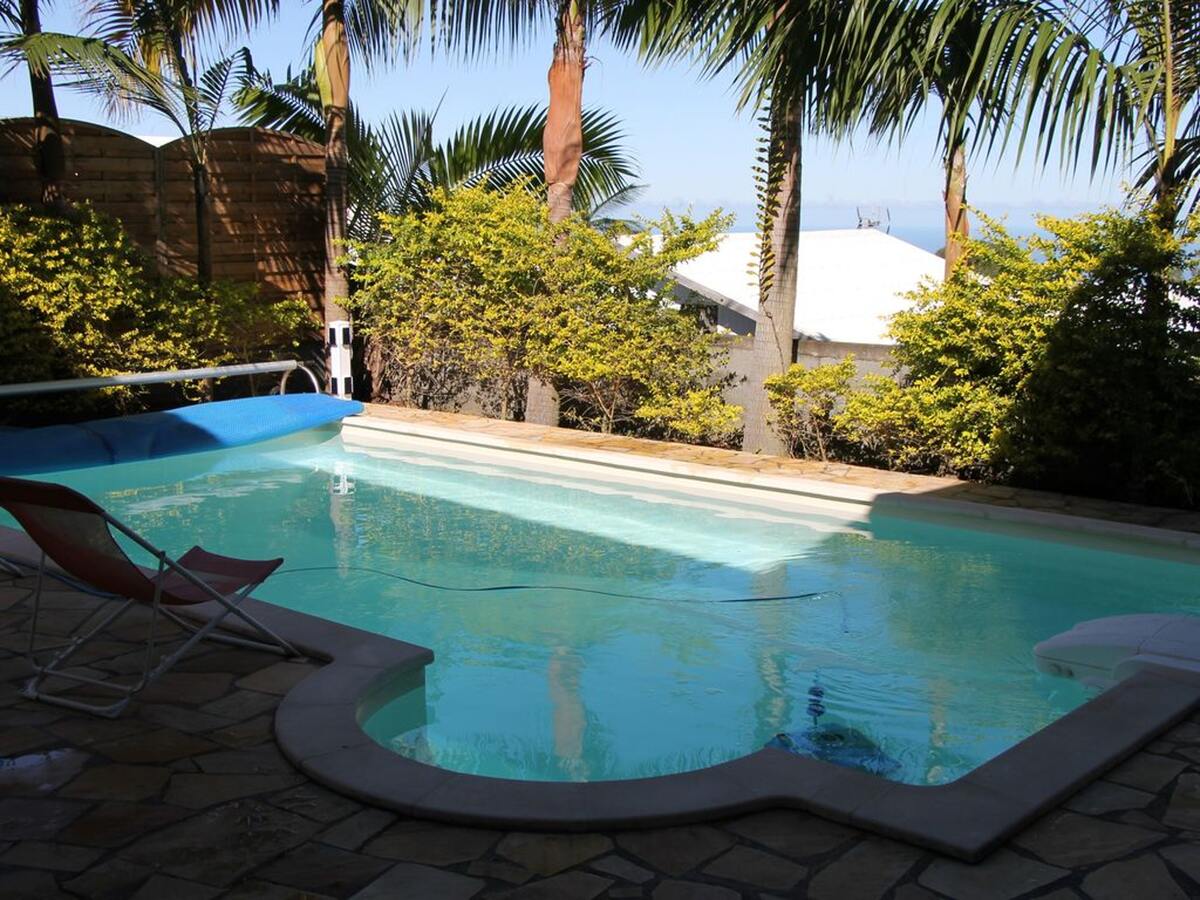 Villa avec piscine privée et vue mer à Le Tampon - Photo 1