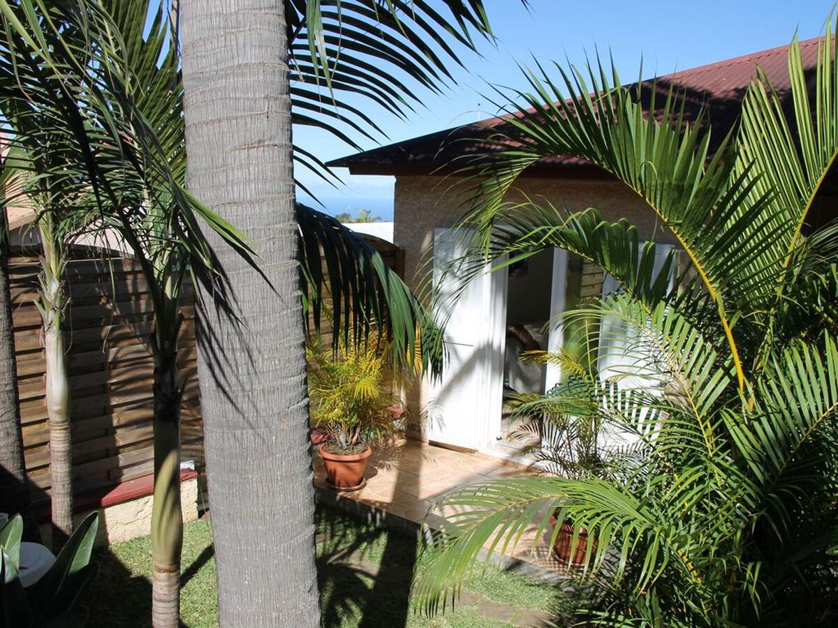 Villa avec piscine privée et vue mer à Le Tampon - Photo 11