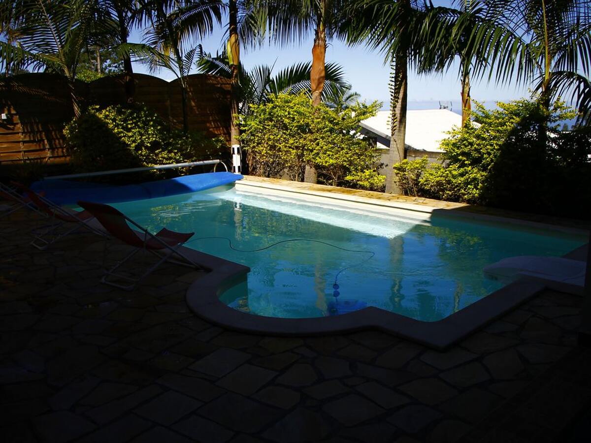 Villa avec piscine privée et vue mer à Le Tampon - Photo 15