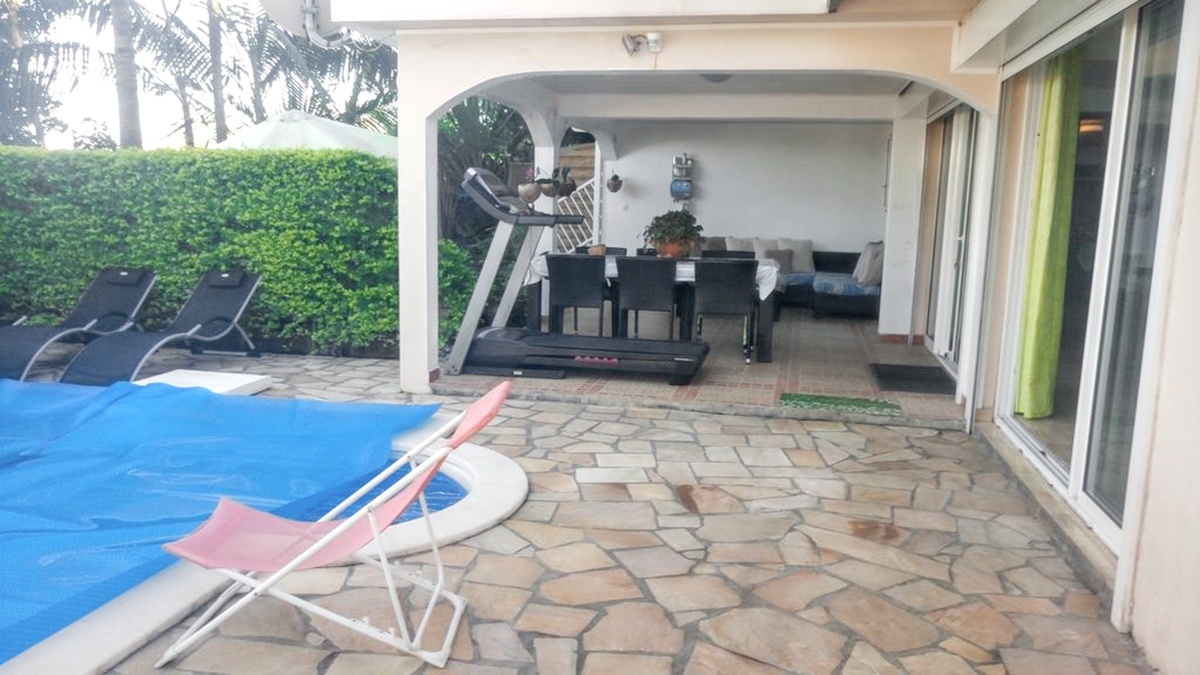 Villa avec piscine privée et vue mer à Le Tampon - Photo 23