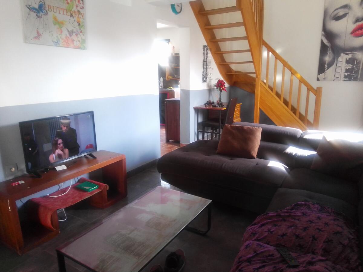 Maison 4 chambres avec piscine et vue mer à Saint-Leu - Photo 12