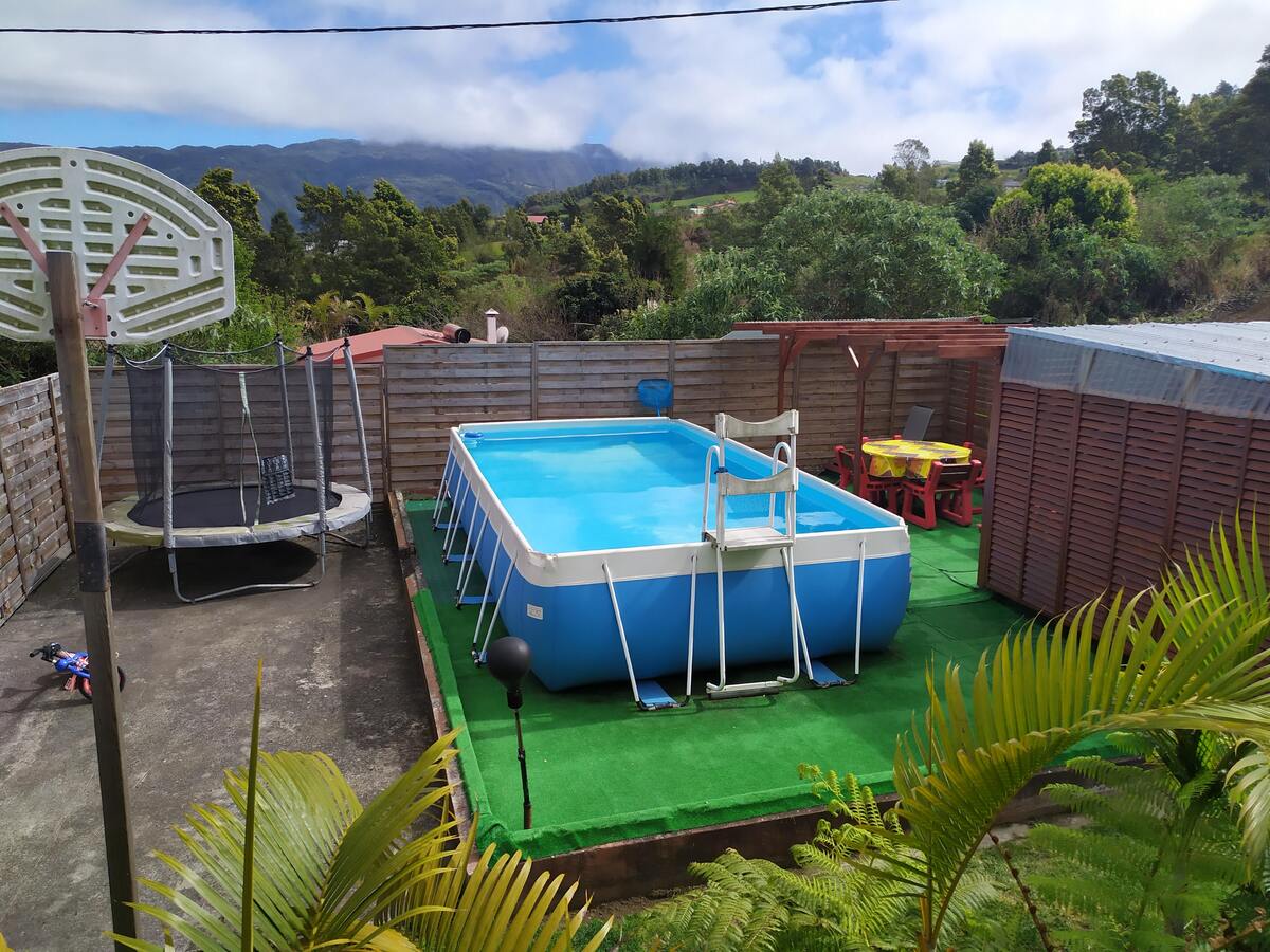 Villa 3 chambres, piscine chauffée et jacuzzi à La Plaine des Cafres - Photo 1