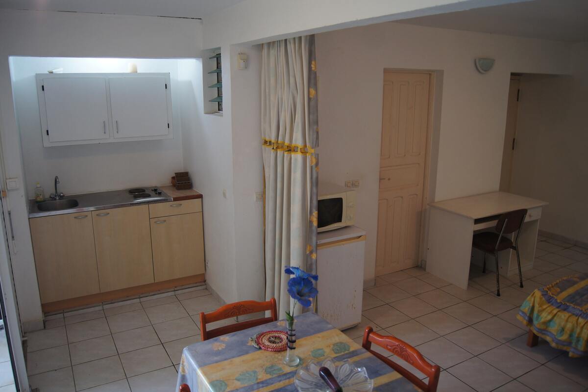 Studio 30 m² avec jardin clôturé au Moule - Photo 7