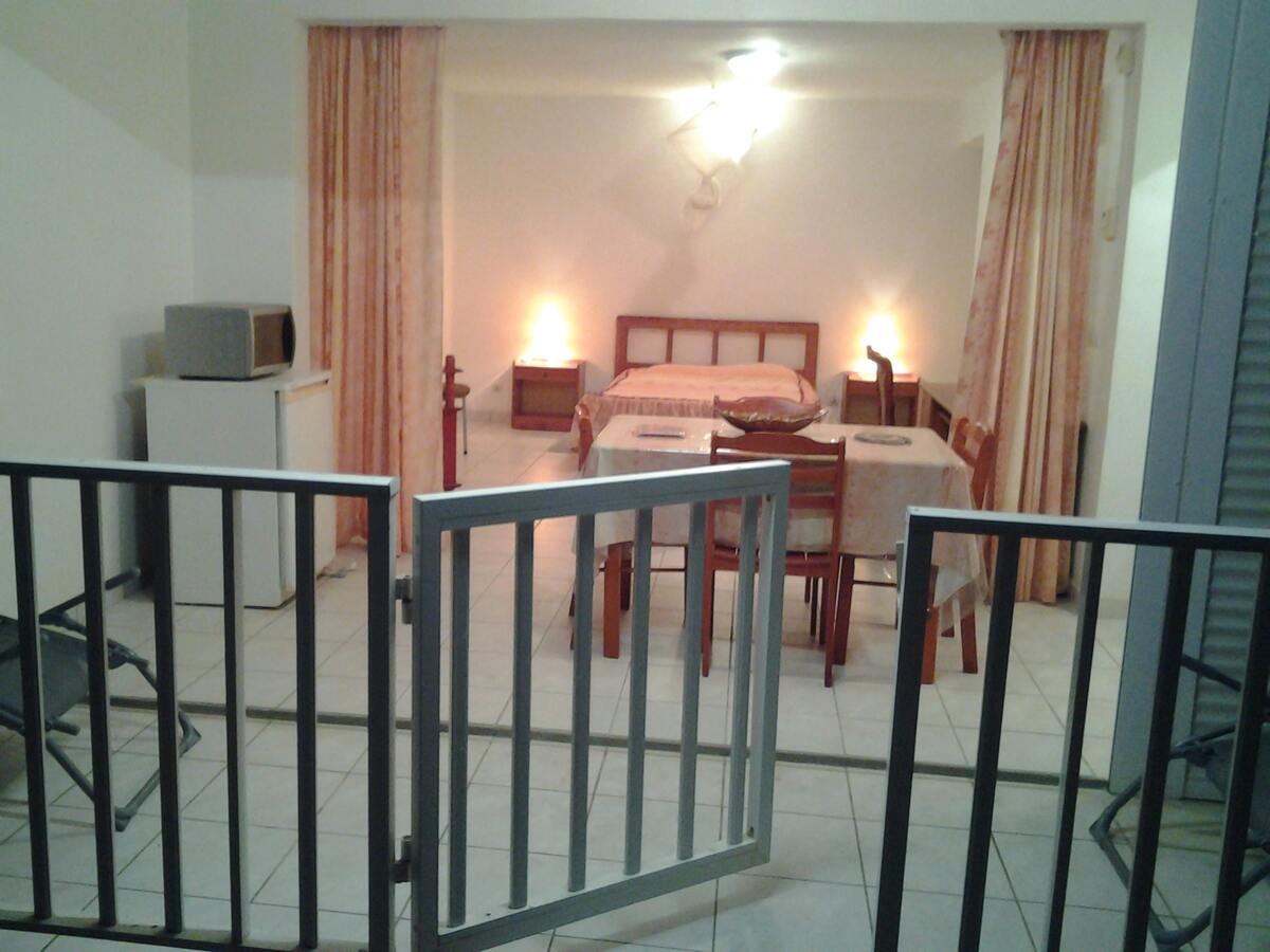 Studio 30 m² avec jardin clôturé au Moule - Photo 8