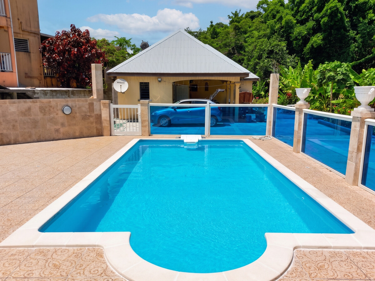 Appartement 2 chambres au Gosier, piscine partagée et terrasse - Photo 11