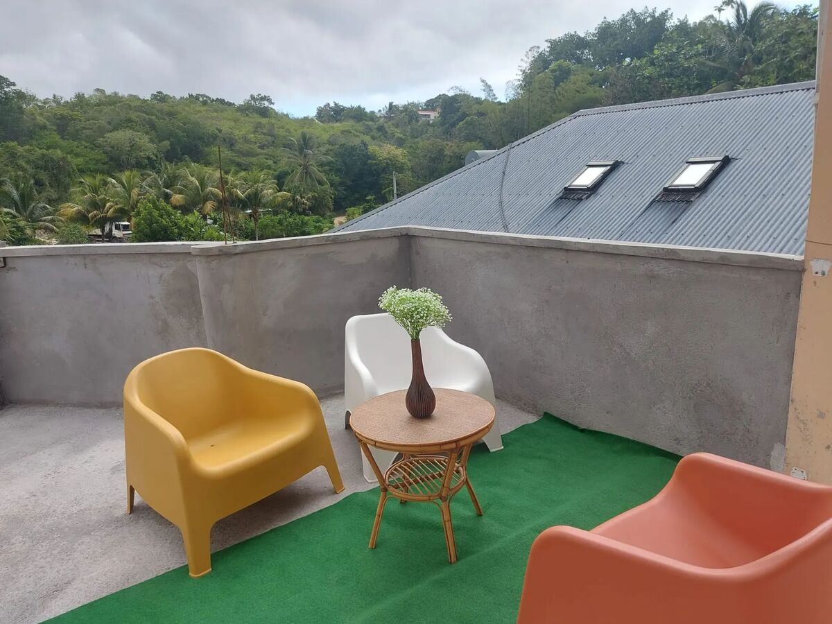Appartement 2 chambres au Gosier, piscine partagée et terrasse - Photo 20
