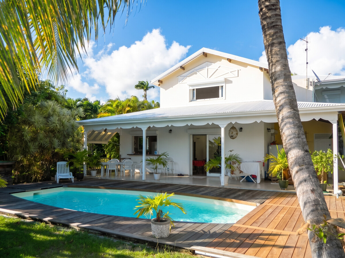 Villa avec piscine privée et jacuzzi à Le Gosier, Guadeloupe - Photo 2