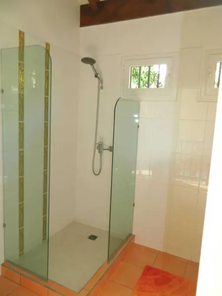 Villa de charme avec jacuzzi et piscine privée, Le Gosier - Photo 33