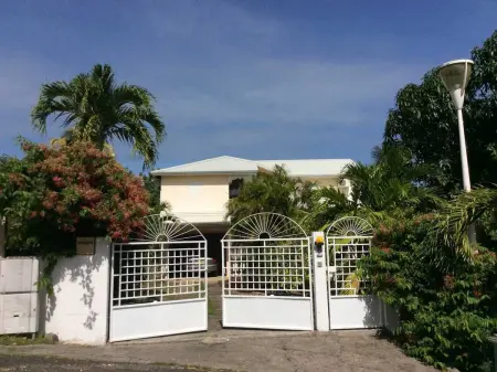 Villa de charme avec jacuzzi et piscine privée, Le Gosier - Photo 47