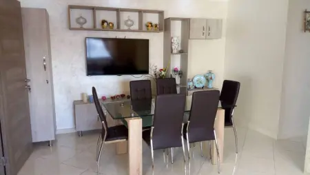 Location appartement à Agadir, Appartement moderne à Agadir, 60 m², vue sur jardin