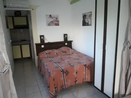 Appartement élégant à Sainte-Anne - 35 m² avec piscine - Photo 9