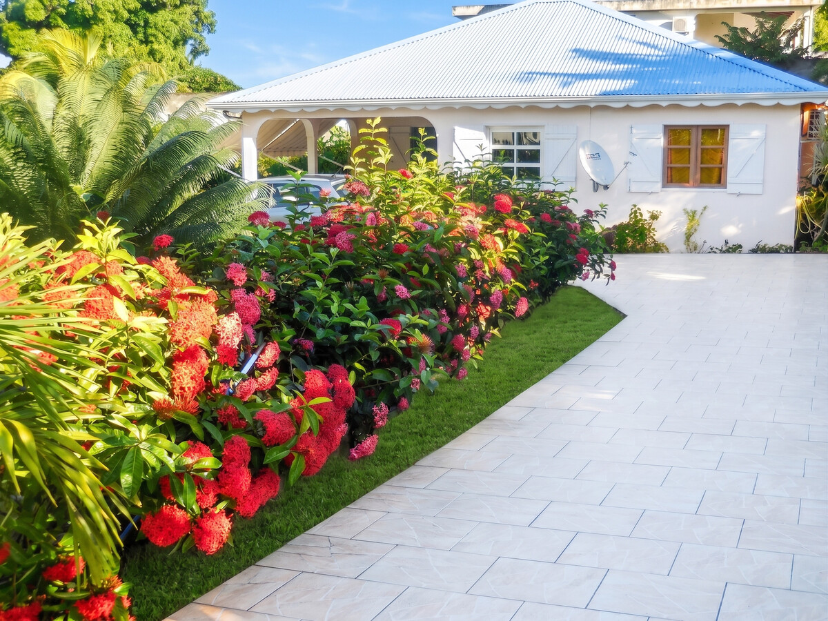 Maison 2 chambres avec jardin clôturé à Sainte-Anne, Guadeloupe - Photo 1